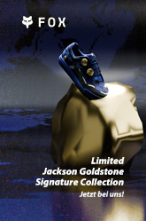 Ein MTB-Schuh wurde digital in einen 3D-modellierten Goldklumpen hineinmontiert und scheint darin zu stecken.