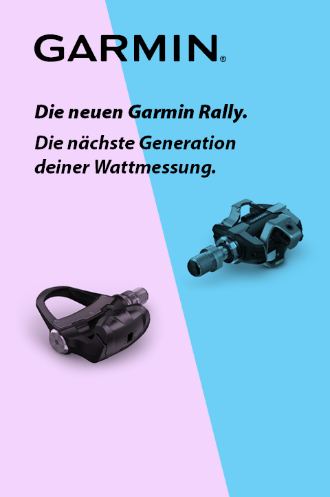 Die neuen Garmin Rally: Die nächste Generation deiner Wattmessung. Auf dem Bild sind zwei unterschiedliche Fahrradpedale zu sehen. Der Hintergrund ist diagonal in Pink und Blau geteilt.