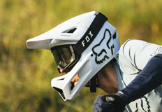 Full Face/ Downhill Helme Vorschaubild