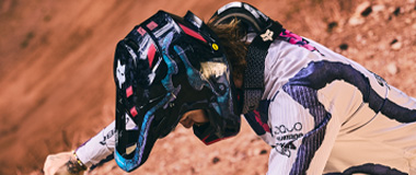 Full Face/ Downhill Helme Vorschaubild