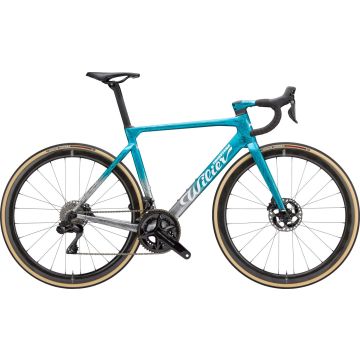 Wilier Filante SLR Disc, Shimano Dura Ace Di2, Wilier Triestina SLR 42, Astana 23