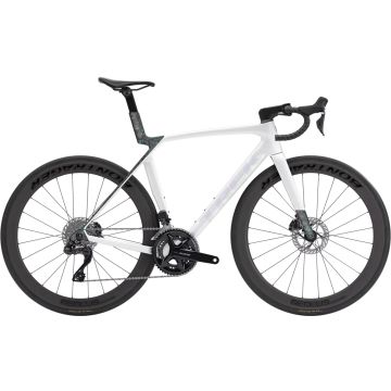 Trek Madone SL 6 Gen 8, Shimano 105 Di2, Gloss Crystal White Matte Deep Smoke