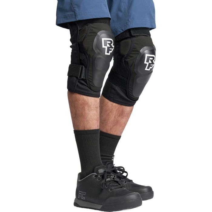 Race Face Roam Knee Guard Stealth Black M Bild 4