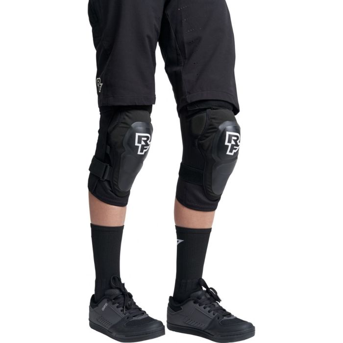 Race Face Roam Knee Guard Stealth Black M Bild 5