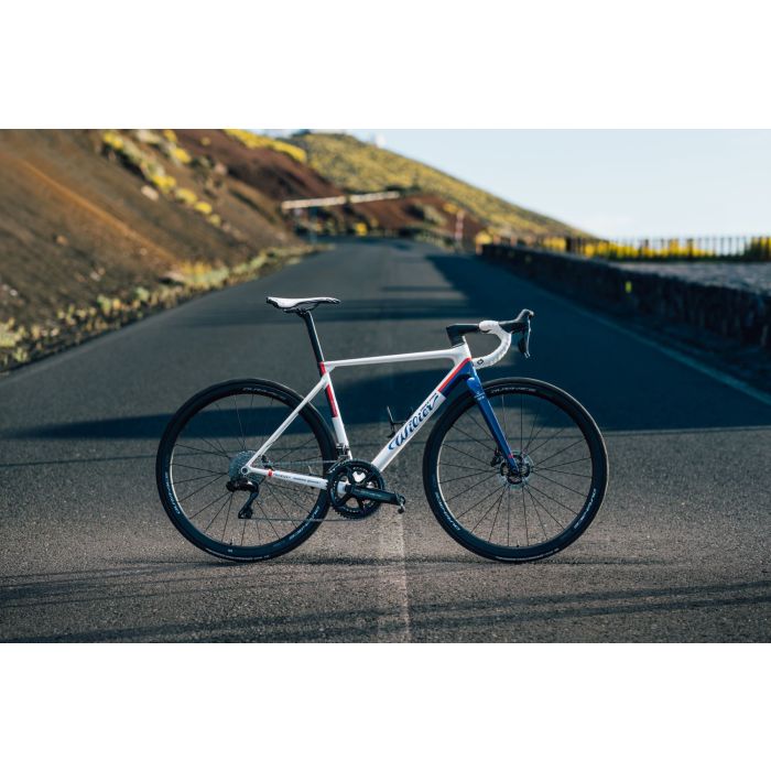 Wilier Verticale SLR, Sram Red AXS PM, Miche Kleos RD 36, Groupama FDJ Bild 7