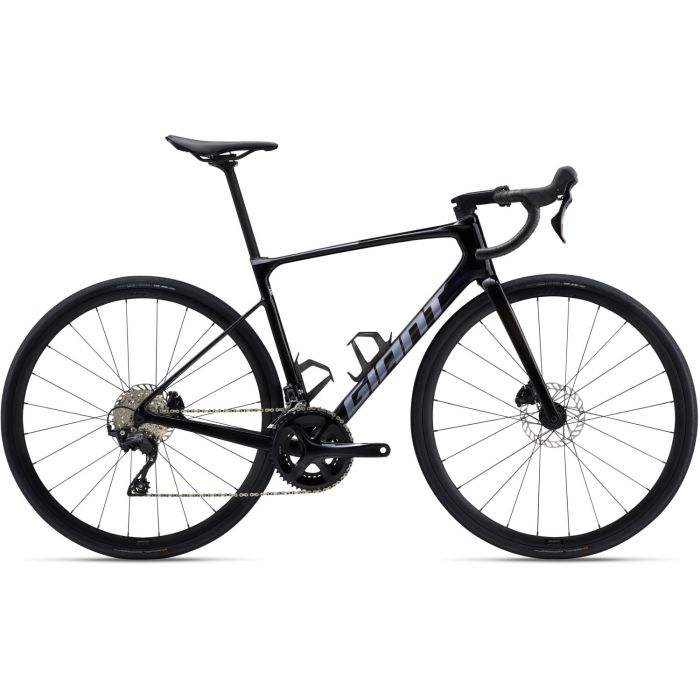 Giant Defy Advanced 2, Shimano 105, Carbon Bild 1 Giant Defy Advanced 2, Shimano 105, Carbon Bild 1
