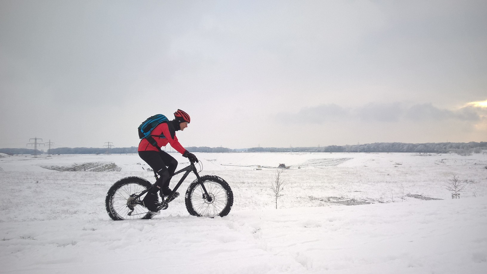 Fahrradkleidung im Winter ist wichtig, damit du nicht auskühlst.